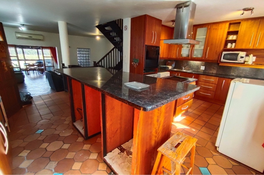 3 Bedroom Property for Sale in Ile du Lac North West